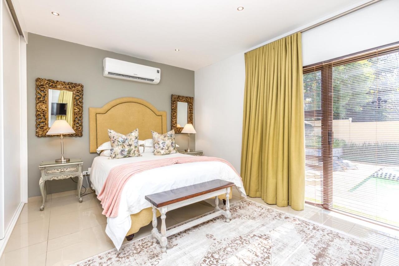Fleur De Lis Guesthouse Krugersdorp Buitenkant foto