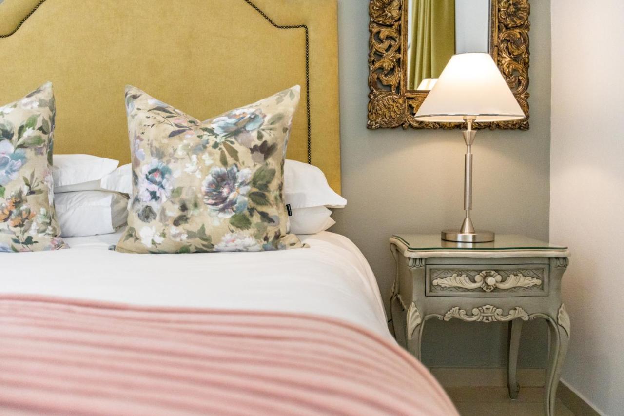 Fleur De Lis Guesthouse Krugersdorp Buitenkant foto